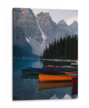 Lago Moraine | Cuadro decorativo de Canvas Lab