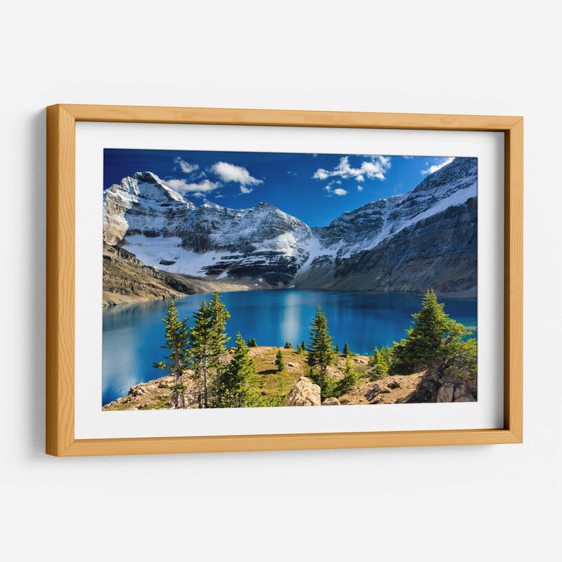 Montaña nevada y lago | Cuadro decorativo de Canvas Lab