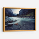 Río entre las montañas suizas | Cuadro decorativo de Canvas Lab