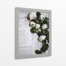 Letras y rosas blancas | Cuadro decorativo de Canvas Lab