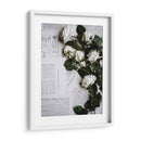 Letras y rosas blancas | Cuadro decorativo de Canvas Lab
