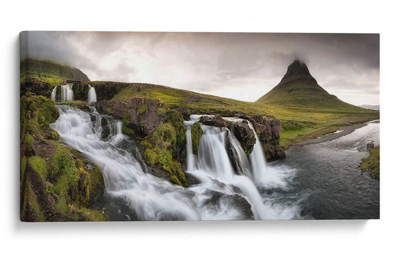 Kirkjufellfoss Panorama - Danny Head | Cuadro decorativo de Canvas Lab