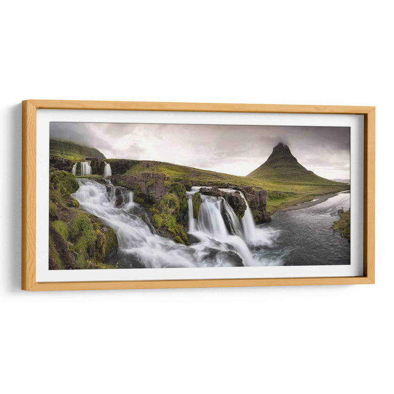 Kirkjufellfoss Panorama - Danny Head | Cuadro decorativo de Canvas Lab