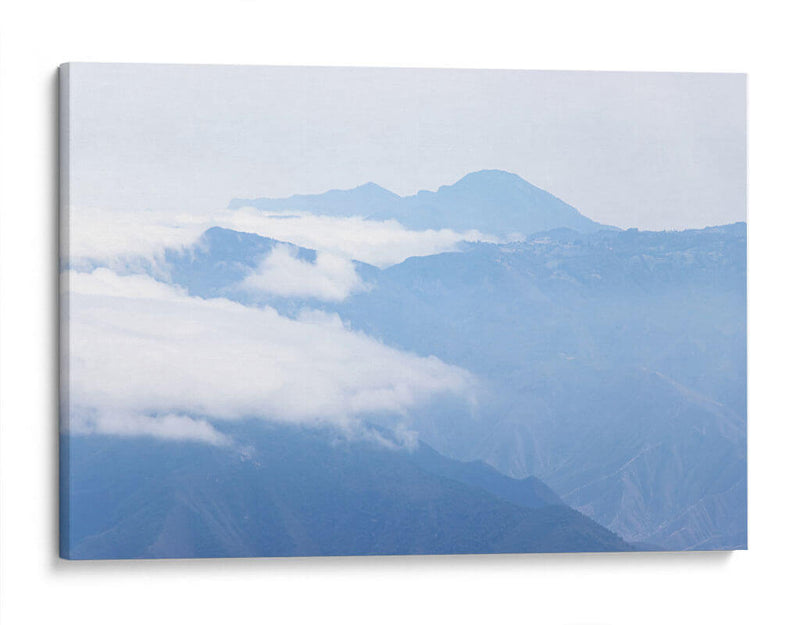 Nubes en montañas - Rodrigo Zabal | Cuadro decorativo de Canvas Lab