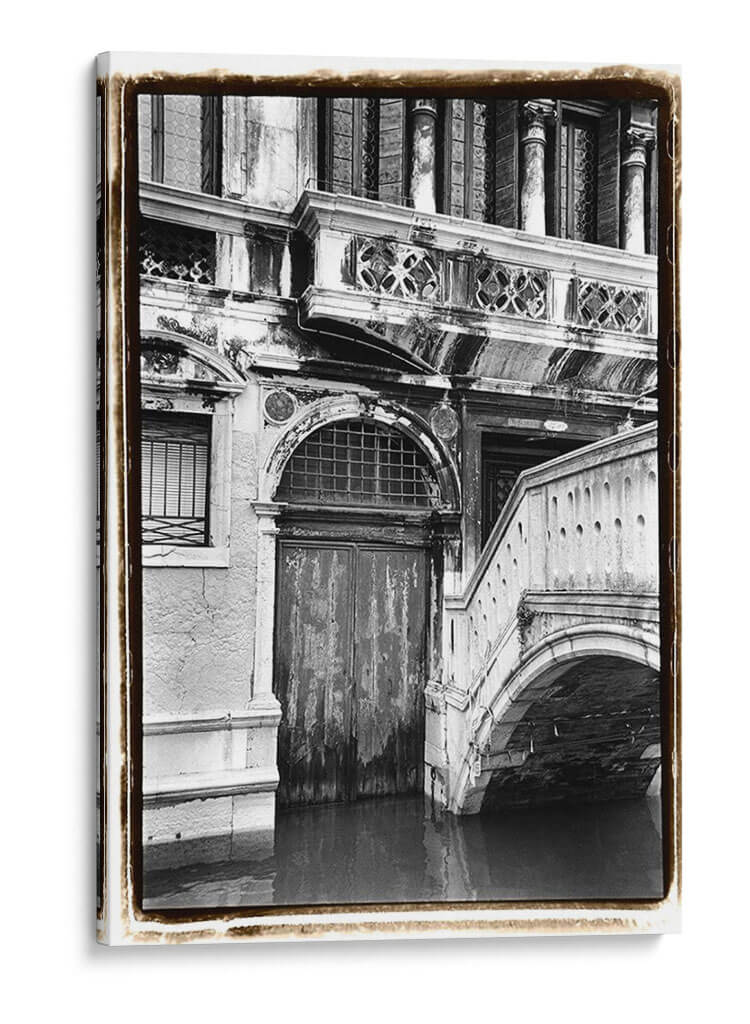 Puerta Veneciana - Laura DeNardo | Cuadro decorativo de Canvas Lab