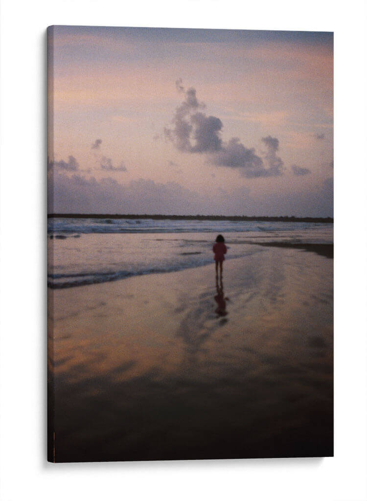 Niña de la playa, Tampico - Raúl Ruz | Cuadro decorativo de Canvas Lab