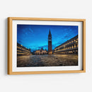 En La Plaza - Danny Head | Cuadro decorativo de Canvas Lab