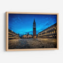 En La Plaza - Danny Head | Cuadro decorativo de Canvas Lab