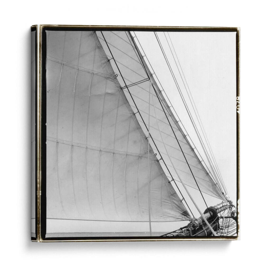 Bajo Vela I - Laura DeNardo | Cuadro decorativo de Canvas Lab