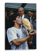 Maradona con la copa del mundo | Cuadro decorativo de Canvas Lab