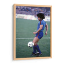 Diego y el balón | Cuadro decorativo de Canvas Lab