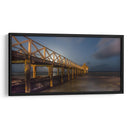 Embarcadero y la luna - Omar Montero | Cuadro decorativo de Canvas Lab