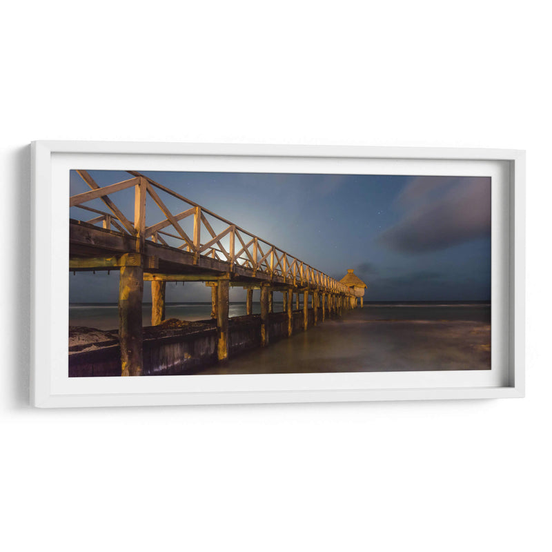 Embarcadero y la luna - Omar Montero | Cuadro decorativo de Canvas Lab