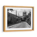 Puente e iglesia - Omar Montero | Cuadro decorativo de Canvas Lab