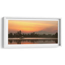 Trajinera en Xochimilco al amanecer - Omar Montero | Cuadro decorativo de Canvas Lab