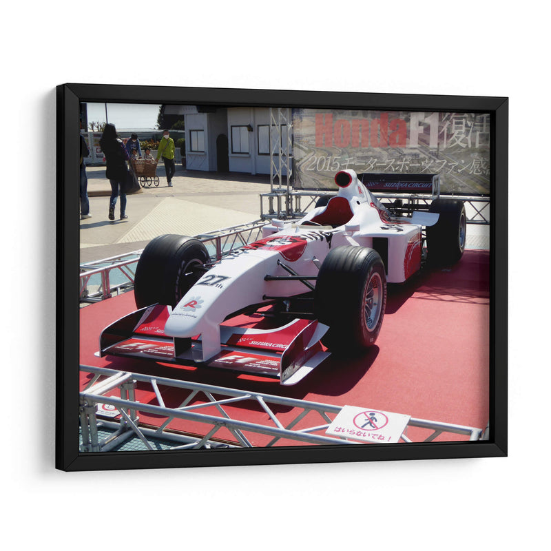 Honda RA109 en exhibición en el circuito Suzuka | Cuadro decorativo de Canvas Lab