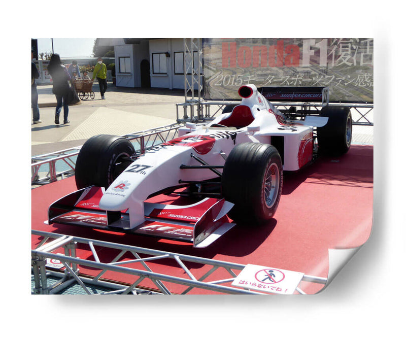 Honda RA109 en exhibición en el circuito Suzuka | Cuadro decorativo de Canvas Lab