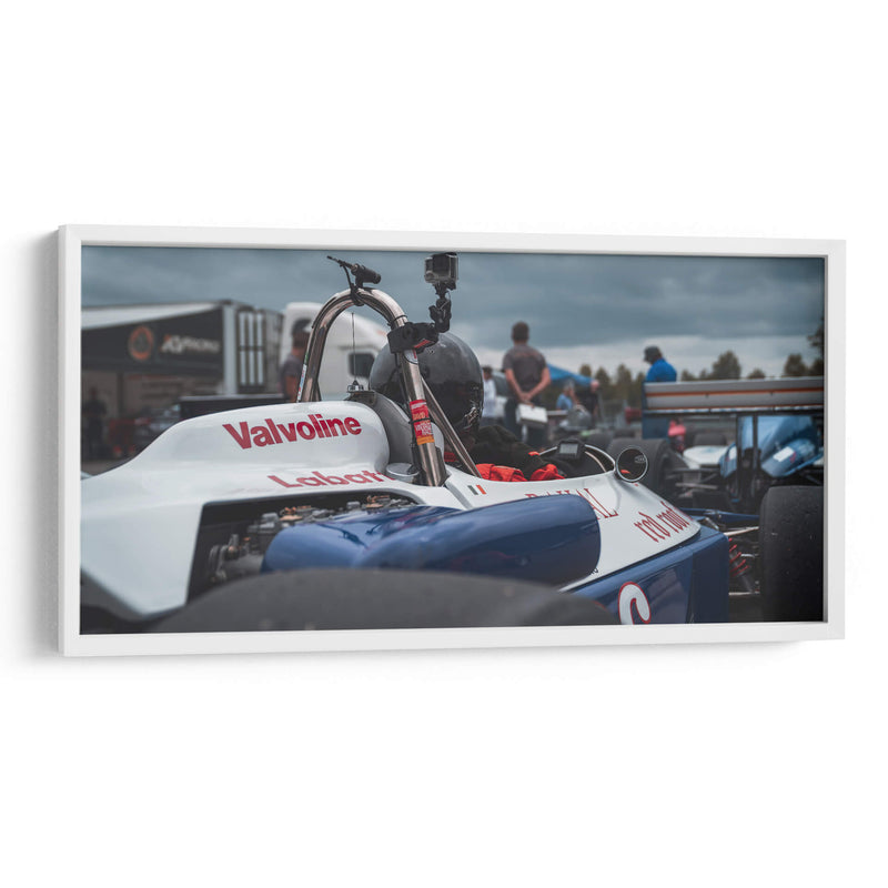 Carrocería con cámara | Cuadro decorativo de Canvas Lab