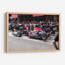 Sebastien Buemi demostrando el coche de Fórmula 1 Red Bull Energy en Motomachi Yokohama, Japón | Cuadro decorativo de Canvas Lab