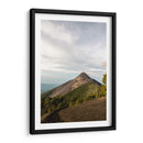 Vista al Volcán de Fuego - Luis Martínez | Cuadro decorativo de Canvas Lab