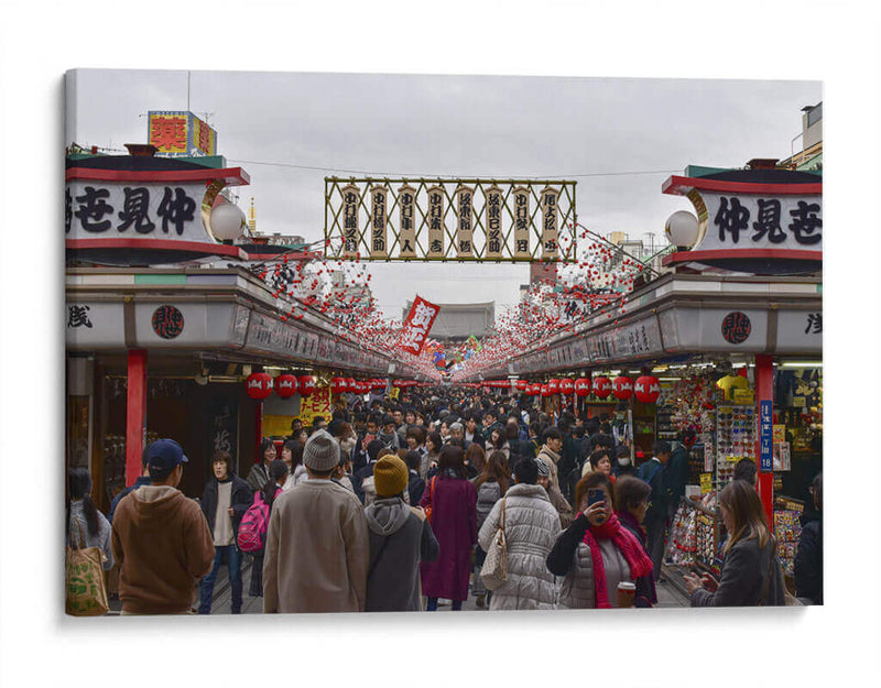 Celebración de año nuevo, Tokio, Japón - Luis Velasco | Cuadro decorativo de Canvas Lab