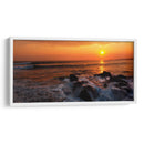 Atardecer y Surfers - Peter PerezDiaz | Cuadro decorativo de Canvas Lab