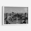 Pelícanos en muelle antiguo - Luis Rodrigo Magaña Andrade | Cuadro decorativo de Canvas Lab