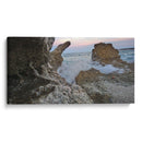 Ola rompiendo en las rocas - Salvador Gallardo | Cuadro decorativo de Canvas Lab