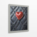 Corazón de Piel Rojo sobre Pared de Piel Negra - DeLaVegaGaming | Cuadro decorativo de Canvas Lab