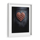 Corazón de Piel Café Sobre Pared de Piel Negra - DeLaVegaGaming | Cuadro decorativo de Canvas Lab