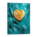 Corazón de Mármol Amarillo Sobre Plástico Verde - DeLaVegaGaming | Cuadro decorativo de Canvas Lab