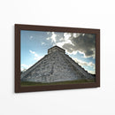 Chichén Itzá con nubes de fondo - 5000 grados | Cuadro decorativo de Canvas Lab