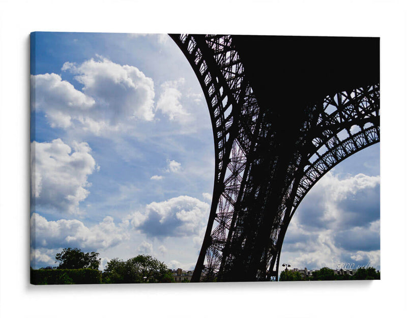 Nubes en la torre - 5000 grados | Cuadro decorativo de Canvas Lab