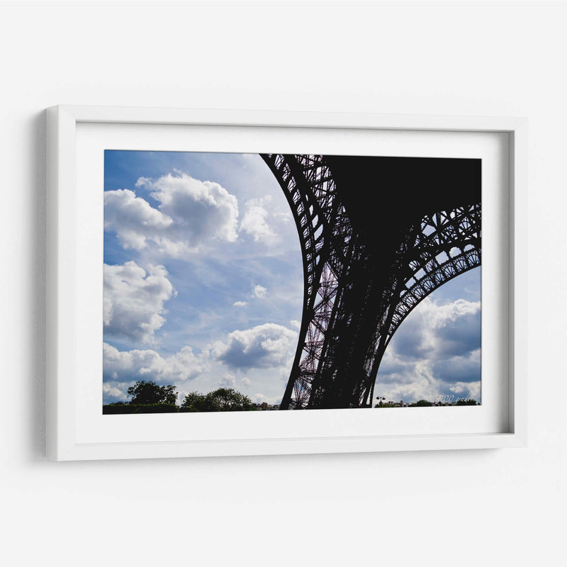 Nubes en la torre - 5000 grados | Cuadro decorativo de Canvas Lab