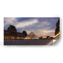 Louvre al anochecer - Omar Montero | Cuadro decorativo de Canvas Lab