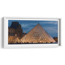 Louvre  - Omar Montero | Cuadro decorativo de Canvas Lab