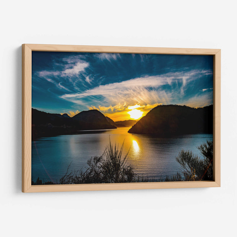 Azul atardecer. San Martin de los Andes, Argentina. - Claudia Luna | Cuadro decorativo de Canvas Lab