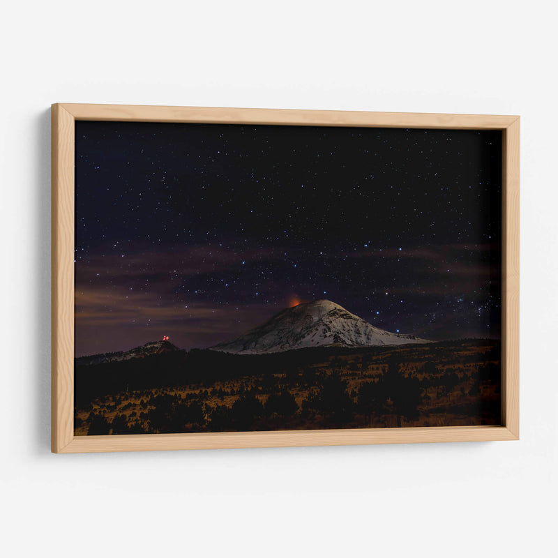 Volcán y estrellas - Guillermo Aparicio | Cuadro decorativo de Canvas Lab