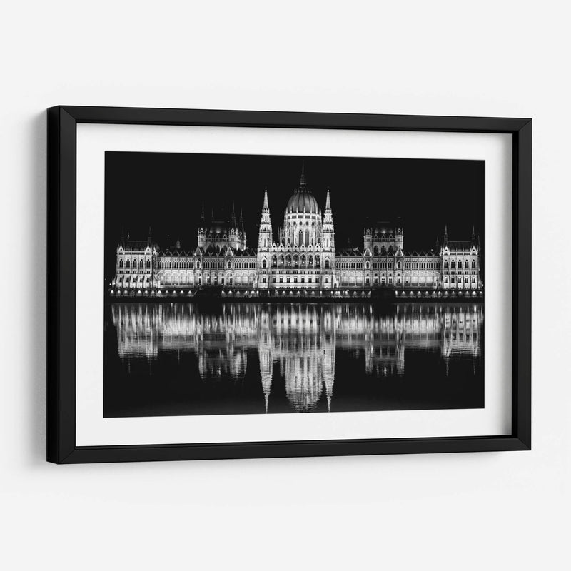 Reflejos en blanco y negro sobre el Danubio del Parlamento en Budapest - Claudia Luna | Cuadro decorativo de Canvas Lab