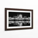 Reflejos en blanco y negro sobre el Danubio del Parlamento en Budapest - Claudia Luna | Cuadro decorativo de Canvas Lab