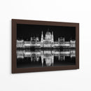 Reflejos en blanco y negro sobre el Danubio del Parlamento en Budapest - Claudia Luna | Cuadro decorativo de Canvas Lab