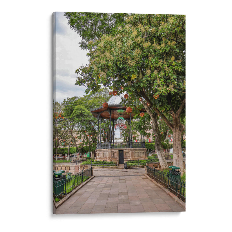 Quiosco en el centro histórico de Morelia. - Nosion | Cuadro decorativo de Canvas Lab