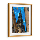 CONTRASTES DE ARQUITECTURA - RIGA, LETONIA - HiLalo | Cuadro decorativo de Canvas Lab