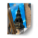 CONTRASTES DE ARQUITECTURA - RIGA, LETONIA - HiLalo | Cuadro decorativo de Canvas Lab