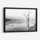 Donde el Cielo Toca el Lago - Vietnam - Wandering Pixels Co. | Cuadro decorativo de Canvas Lab