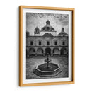 Plaza principal de Palacio Clavijero en blanco y negro. - Nosion | Cuadro decorativo de Canvas Lab