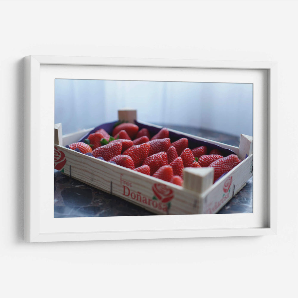 Cajita con fresas | Cuadro decorativo de Canvas Lab