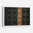 Edificio terracota iluminado | Cuadro decorativo de Canvas Lab