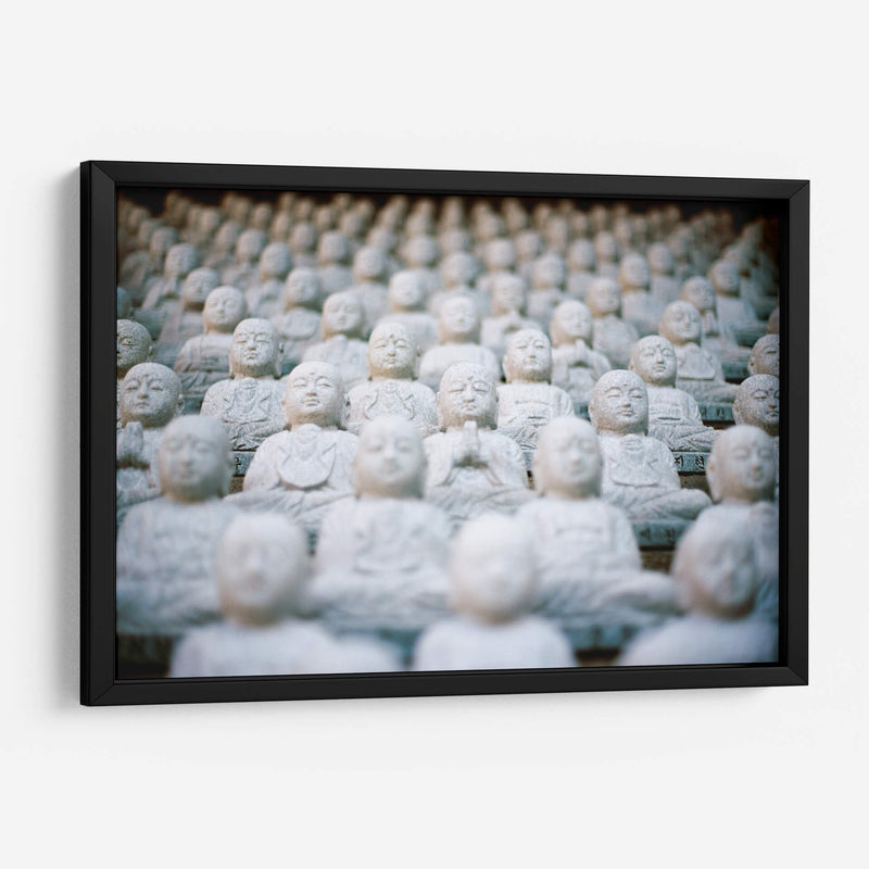 Hileras de figuras budistas de piedra en miniatura | Cuadro decorativo de Canvas Lab