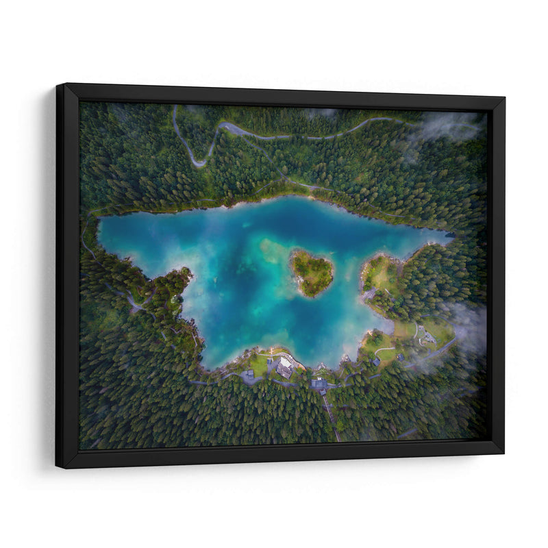 Lago rodeado por pinos | Cuadro decorativo de Canvas Lab